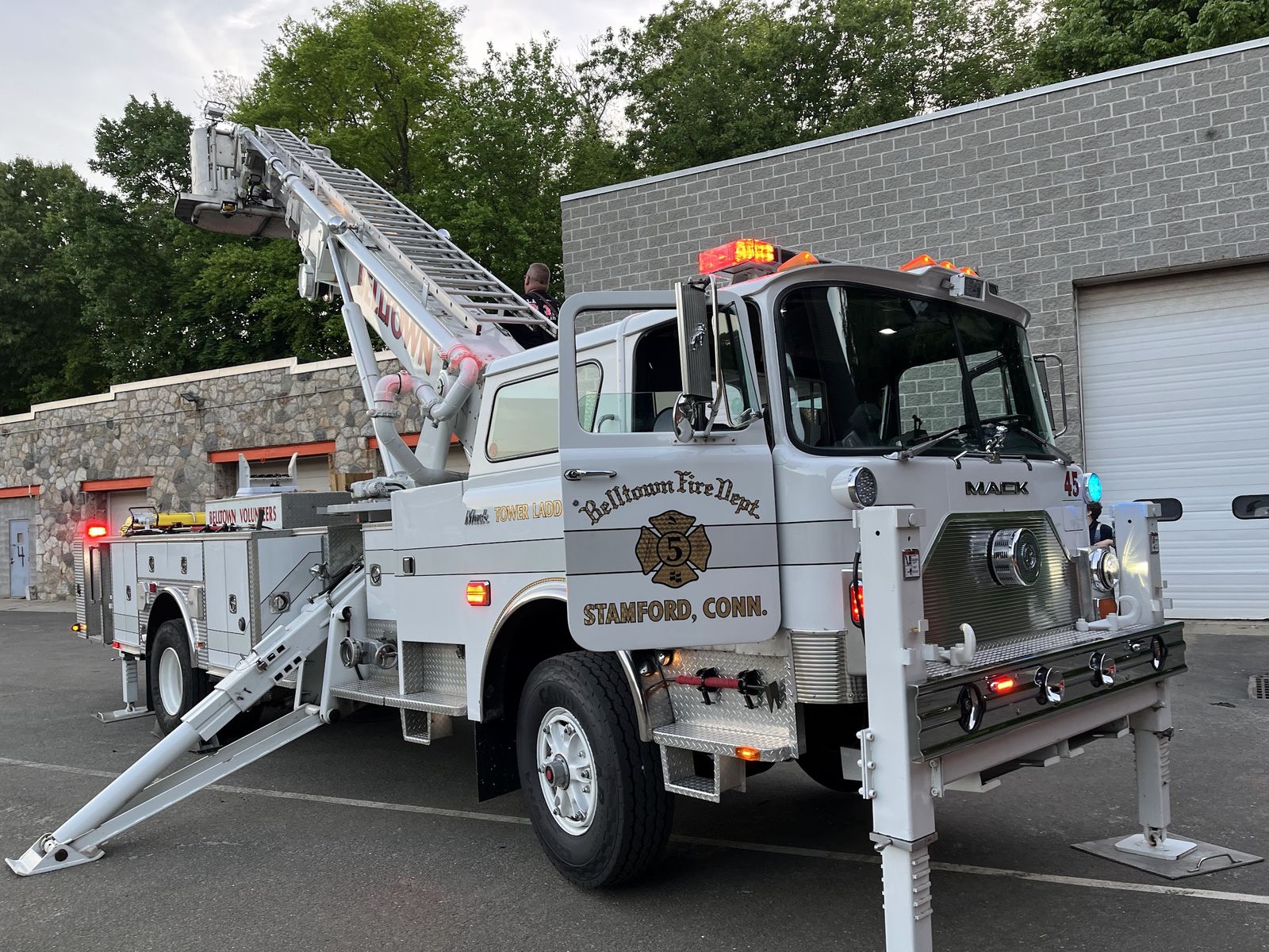 Truck 45 tower ladder